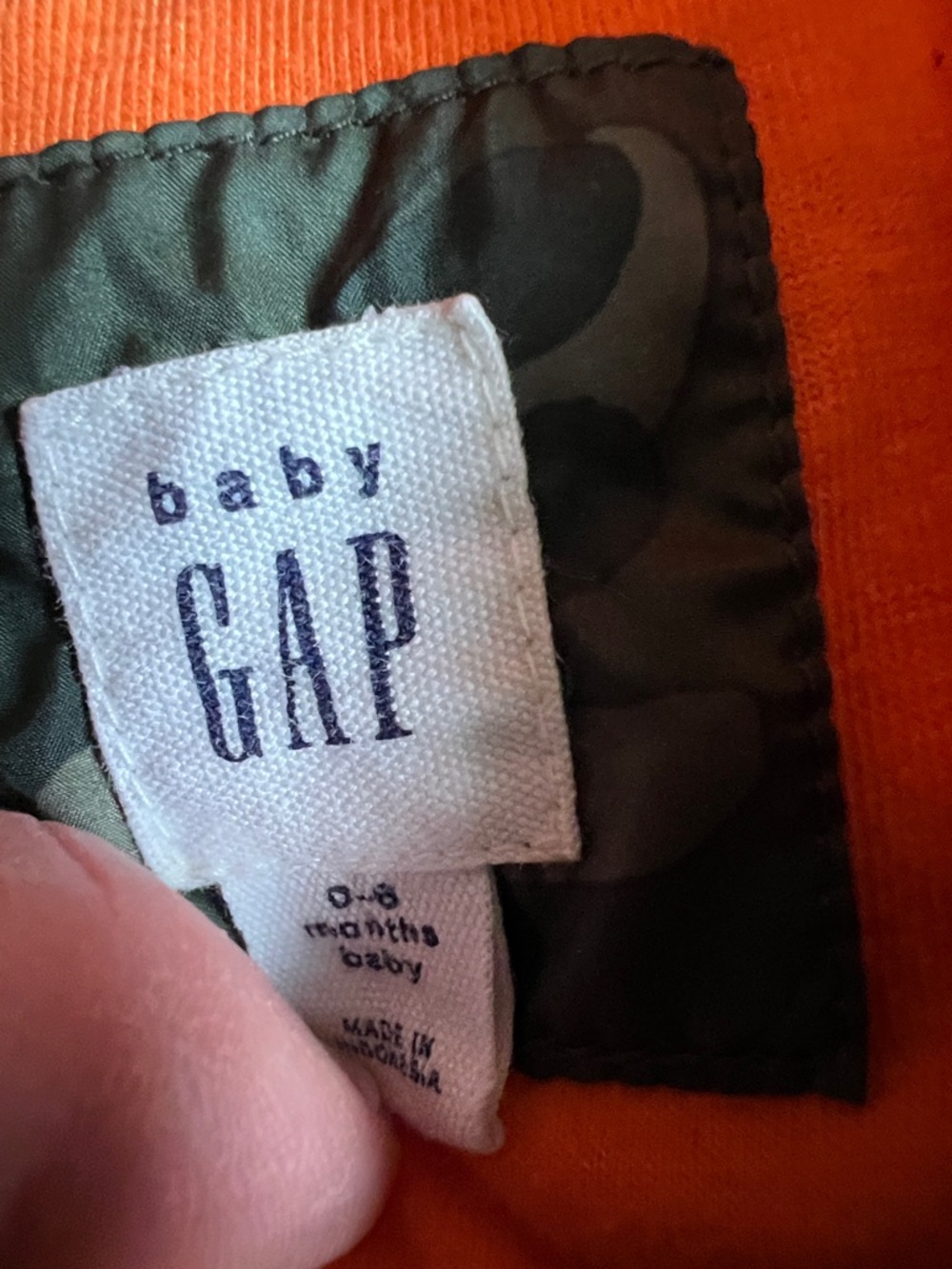 GAP Kids Green Camo Puffer Jacket with Orange Lining - Picture 2 of 3